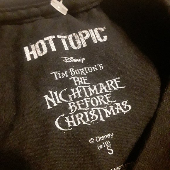 Disney's The Nightmare Before Christmas Vintage Movie Poster Graphic T Shirt - Picture 4 of 4